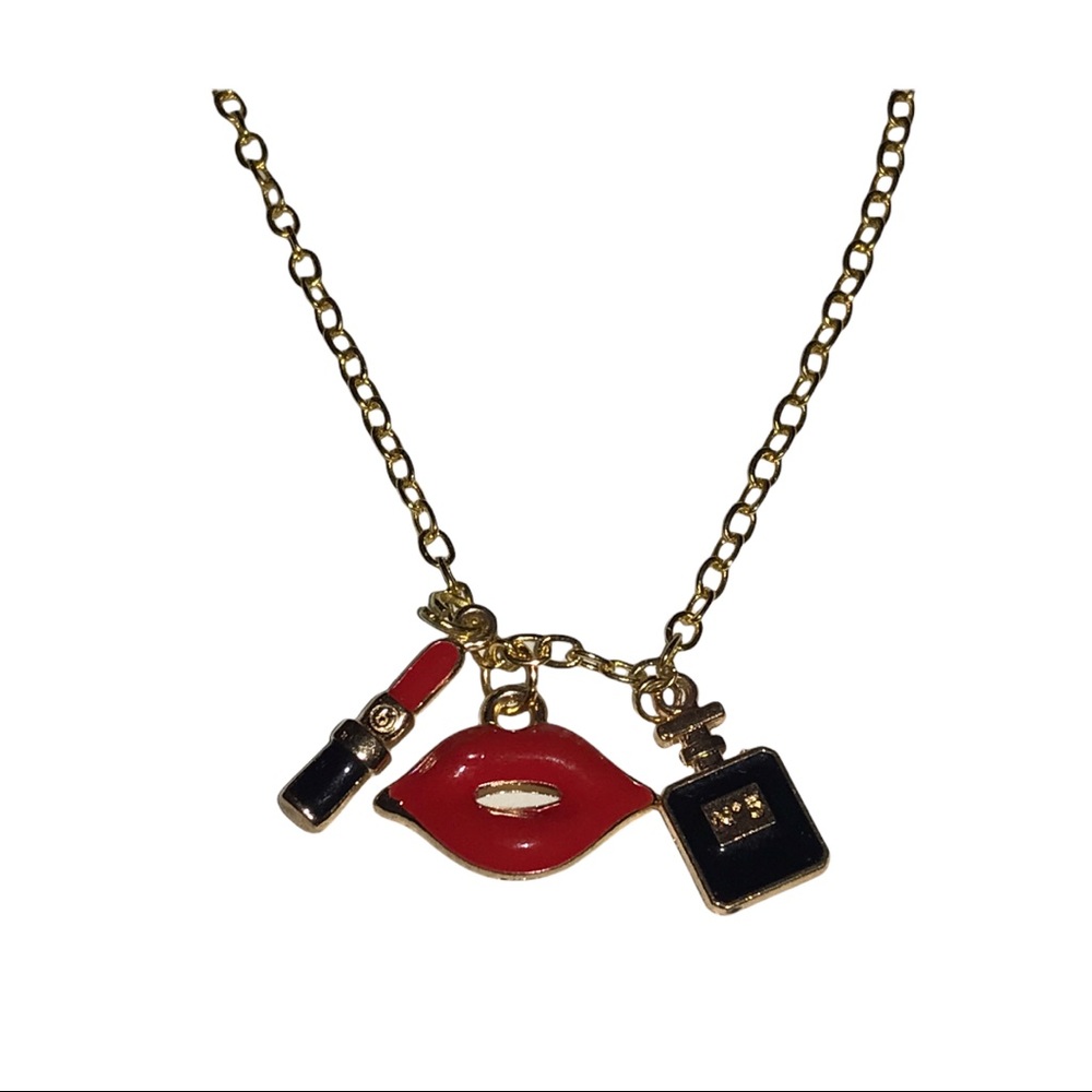 Beautiful Famous Charm Necklace